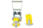 Ensemble de quatre courroies de transport jaunes UNITRAIER 3 m/25 mm/1 t avec tendeur