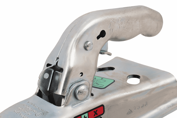 Attelage à boule KNOTT 6E0071.001 pour remorque de 750 kg avec timon en V