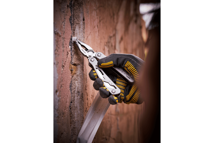 Outil multifonction STANLEY 12 en 1 