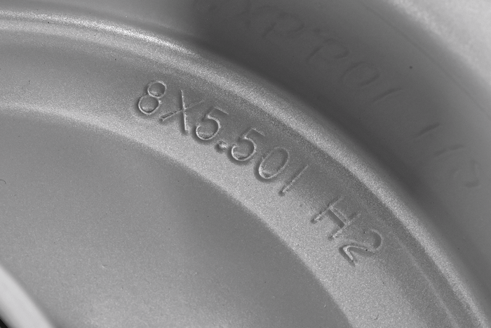 Jante en acier UNITRAILER 5,5 po x 8 po H2 3x128 avec roulements 6205-2RS