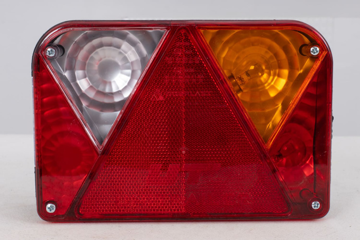 SORTIE Feu arrière DOBPLAST DPT35 5 fonctions droite