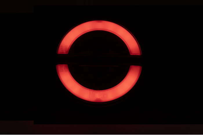 Feu arrière à LED TruckLED L1884, 3 fonctions, droit