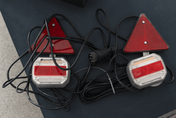 Feux arrière à LED OUTLET TT Technology TT.12019T avec aimant + faisceau de câbles 7 broches de 7,5 m
