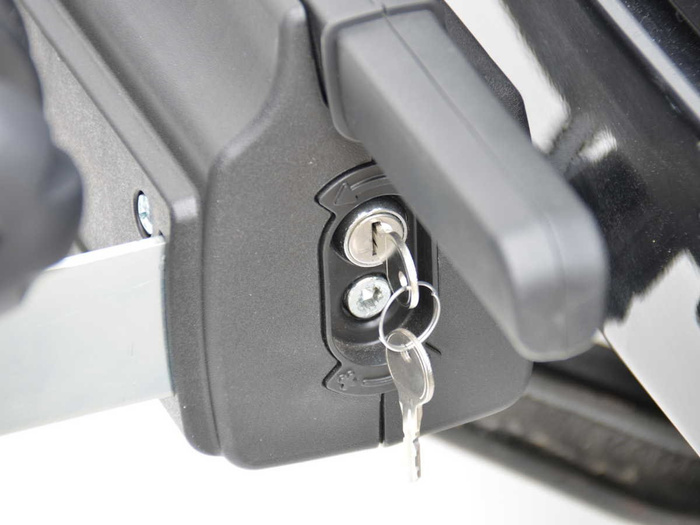 Porte-vélos d'attelage Peruzzo Parma 3 pour 3 vélos (noir)