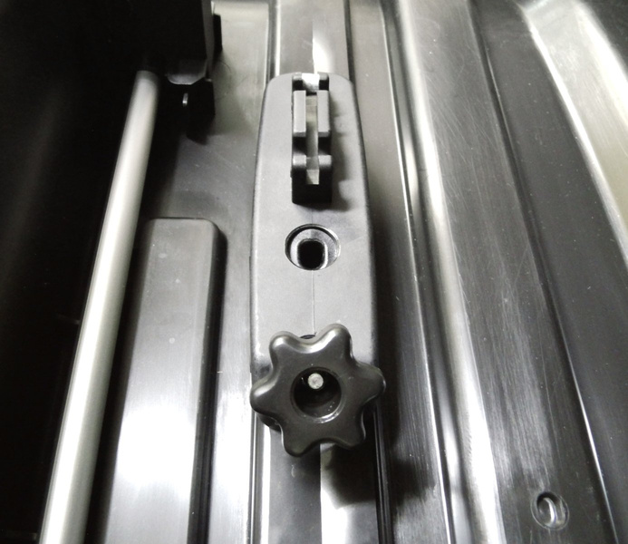 Colliers de serrage universels Flexi Fit (jeu de 4) - montage sur coffre de toit