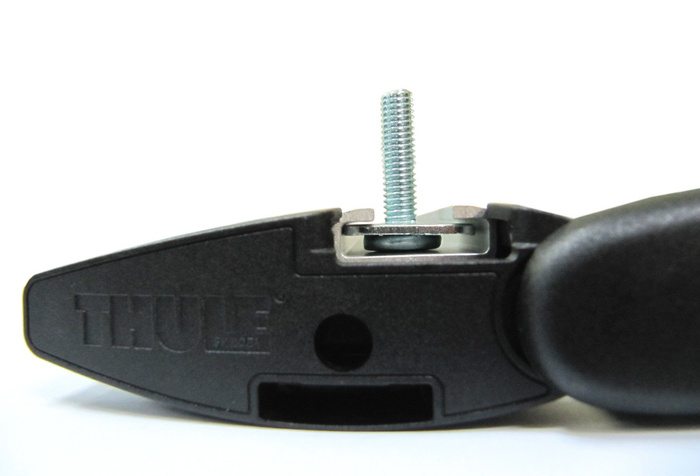 Inserts universels pour poutres en aluminium de 24 mm