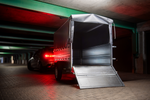 Remorque porte-voitures 230x125 UNITRAILER GARDEN 230 KIPP avec ridelles BIS, châssis H-800 et bâche grise