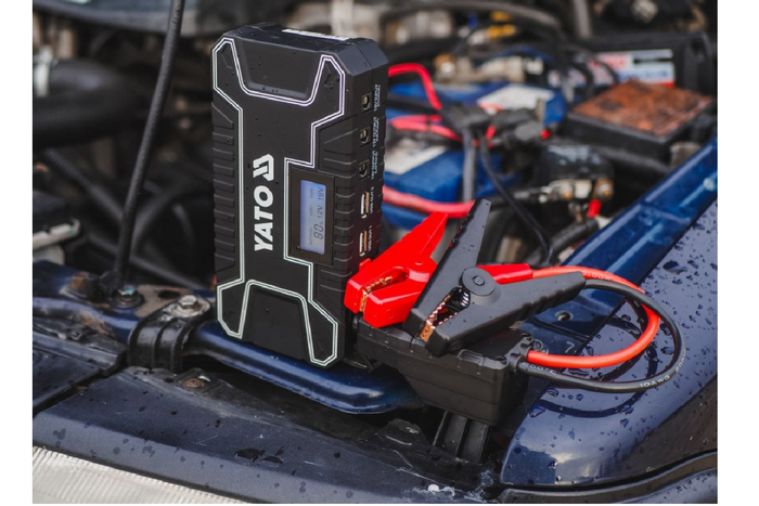 Démarreur de voiture externe YATO YT-83082 de 12 000 mAh avec écran LCD