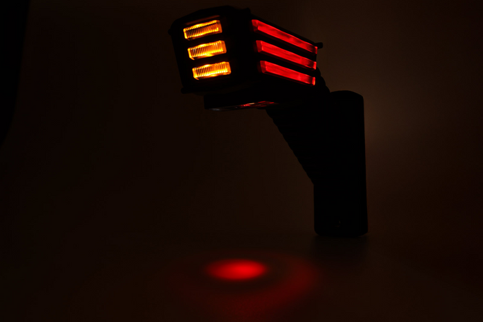 Feu de position LED SPOT WAŚ 2554L W297.4.1, gauche, sur une flèche