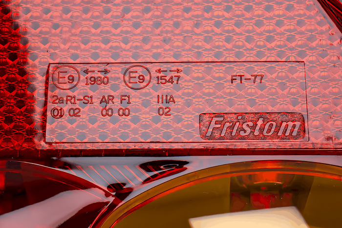 FRISTOM FT-77 feu arrière, 5 fonctions, gauche