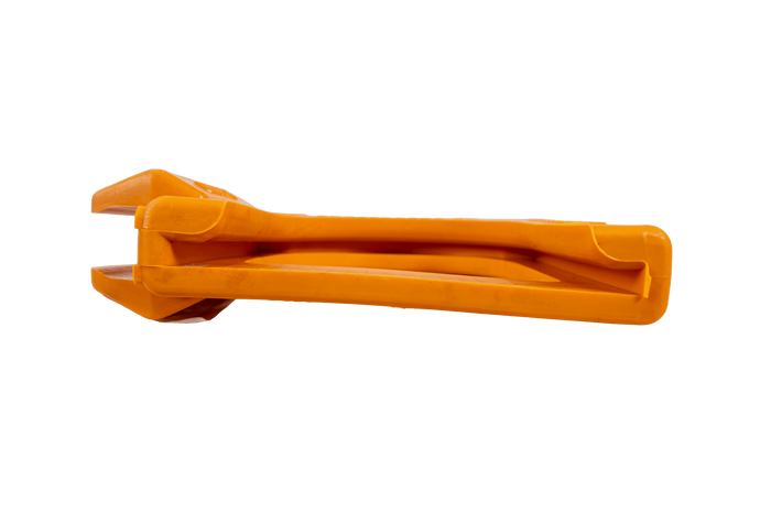 Cache de sécurité pour attelage à boule STEELPRESS 4 mm, avec emplacement pour prise.