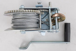 Treuil manuel OUTLET pour remorque KNOTT 1135 kg avec câble en acier
