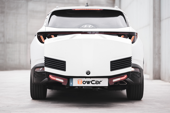 Coffre à bagages Towbox Alpha gris classique - monté sur attelage