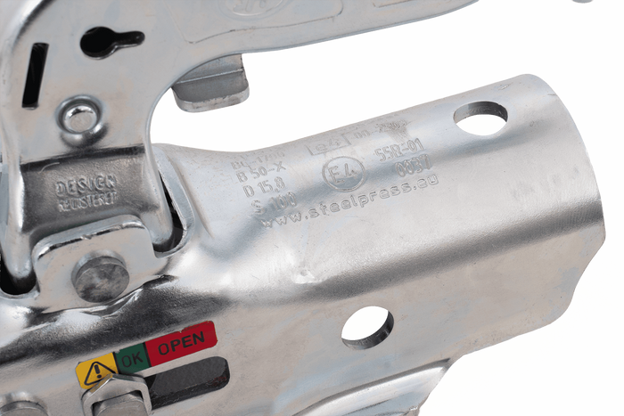 Attelage à boule STEELPRESS BC-1700A pour remorque de 1700 kg avec timon tubulaire de 45 mm