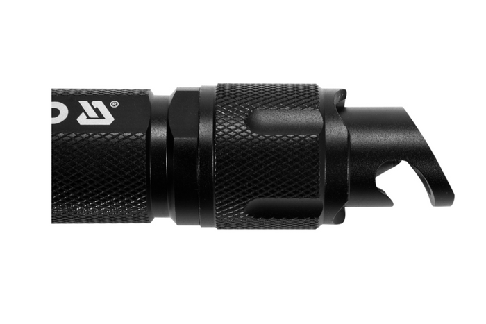 Lampe torche multifonction YATO YT-085609 LED 900 lm, batterie externe, ouvre-bouteille, marteau de secours