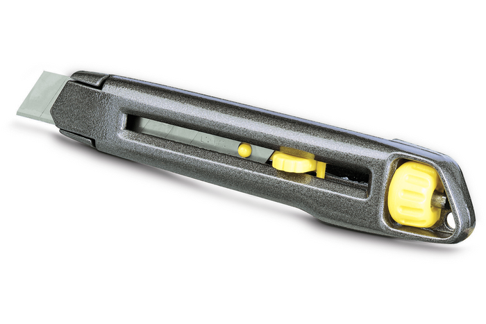 Cutter à lame cassable STANLEY Interlock,18 mm