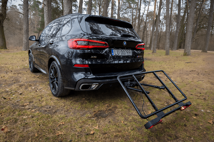 Plateforme de transport sur attelage Inter Pack Re-Cargo + adaptateur pour le transport de 2 vélos