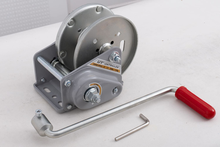 OUTLET Treuil manuel pour remorque UNITRAILER 1135kg