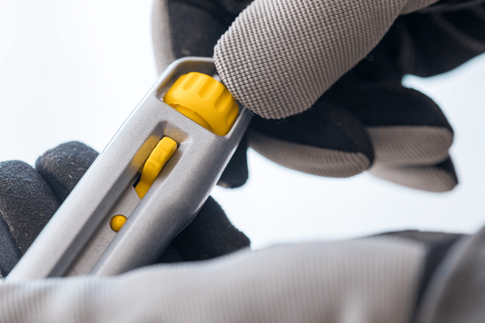 Cutter à lame cassable STANLEY Interlock,18 mm