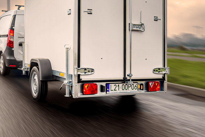 Kit d'éclairage : feux arrière DOBPLAST DPT35 + feux de position latéraux ASPÖCK FLEXIPOINT I + faisceau MANTES 5,2 m 13 broches