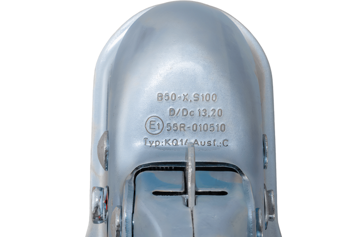 Attelage à boule KNOTT KQ14-C pour remorque de 1400 kg avec timon carré de 70 mm