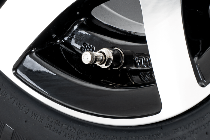 Roue renforcée pour remorque KENDA 195/55 R10C 98/96N JANTE ALU STARCO polie 6Jx10"H2 5x112 ET:-4
