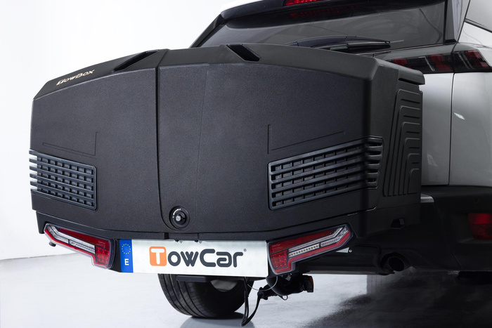 Towbox V3 Black LED Edition - coffre à bagages monté sur attelage