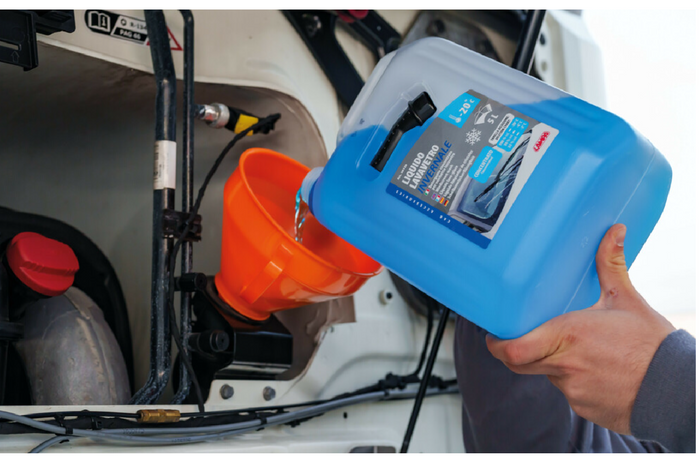 Entonnoir à fioul LAMPA en plastique 160 mm