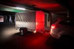 Remorque porte-voitures 230x125 UNITRAILER GARDEN 230 KIPP avec ridelles BIS, châssis H-800 et bâche grise