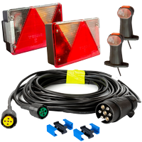 Kit feu remorque : 2x Aspöck Multipoint IV, 2x feux gabarit Superpoint II (version courte), prise 7 broches de 4,5 metres et 2x connecteurs de feux de gabarit