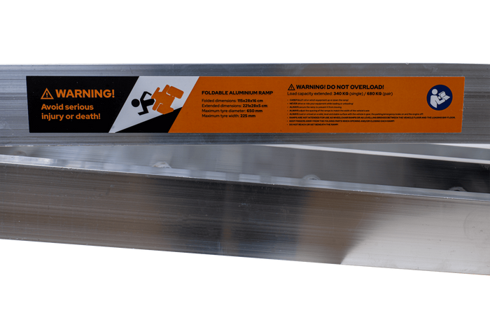 Rampe pliable UNITRAILER ALR003 en aluminium pour remorque, 221 cm, 340 kg, avec sangle et support.