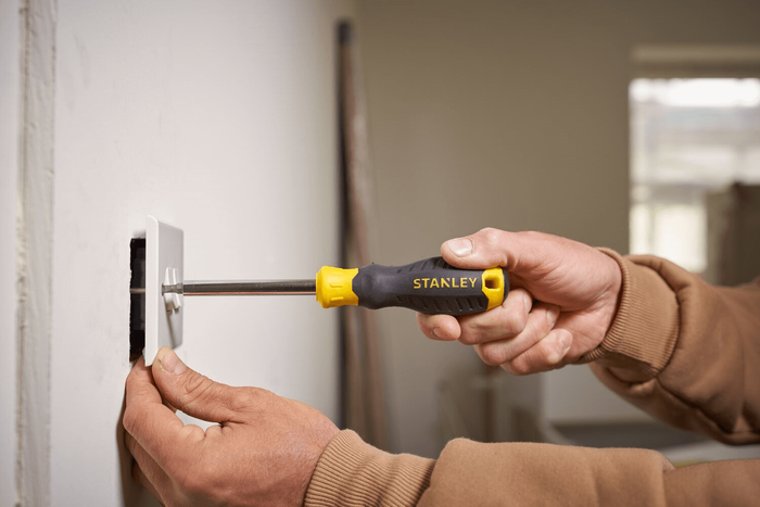 Tournevis STANLEY MULTIBIT 34 pièces avec jeu d'embouts