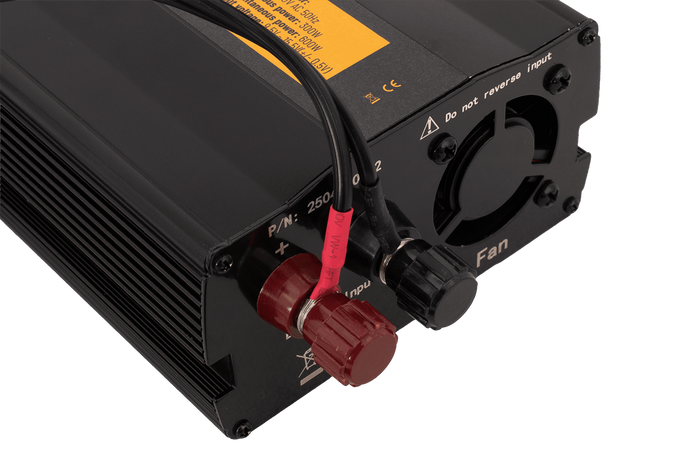 Convertisseur de tension 12V/230V (300/600W) KAMAR E1922