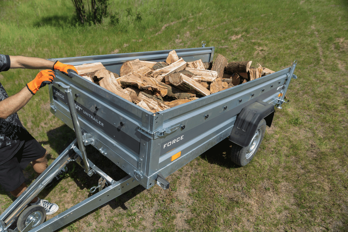 Système de levage à manivelle UNITRAILER avec poignées pour le basculement et le déchargement de remorque, plateau de 1000 kg (500-865 mm).