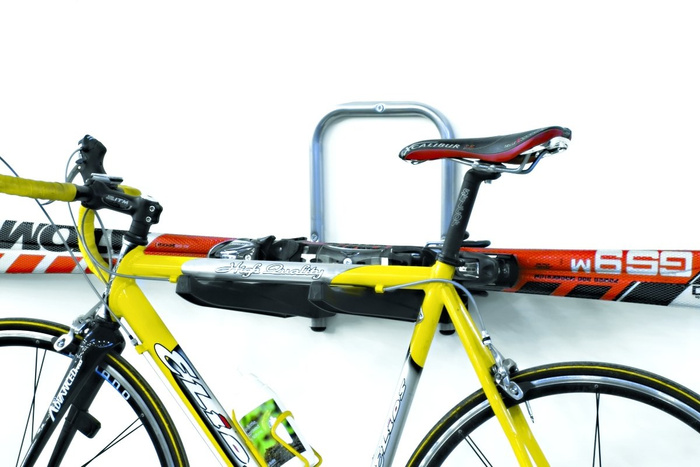 Support mural pour 3 vélos Peruzzo Marte