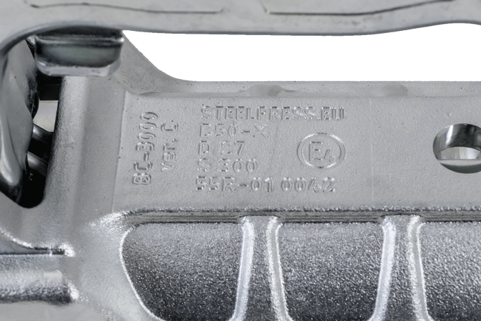 Attelage à boule STEELPRESS BC-3000C-00-00+Z2 pour remorque de 3000 kg avec timon tubulaire de 35 à 50 mm, en fonte