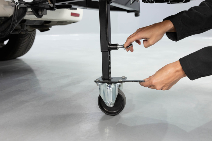 Towbox V3 Camper noir - coffre à bagages monté sur boule d&#39;attelage