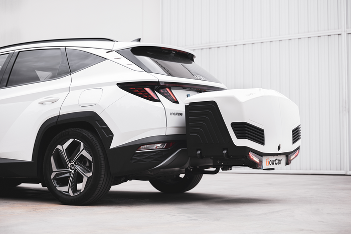 Coffre à bagages Towbox Alpha gris classique - monté sur attelage