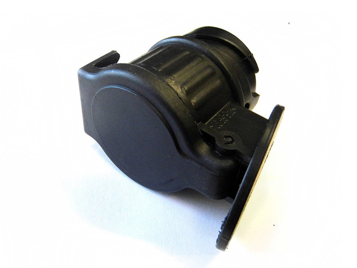 Prise; fiche de réduction 13/7