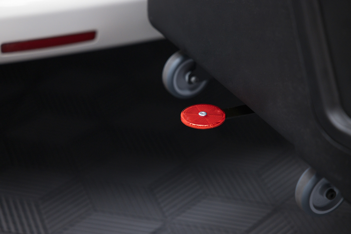 Towbox Camper Alpha noir (court) - coffre de toit monté sur attelage