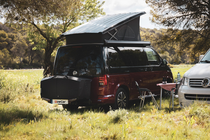 Towbox V3 Camper noir - coffre à bagages monté sur boule d&#39;attelage