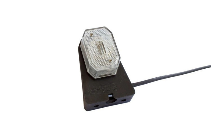 Kit d&#39;éclairage : feux arrière DOBPLAST DPT35 + feux de position latéraux ASPÖCK FLEXIPOINT I + faisceau MANTES 4,5 m 7 broches